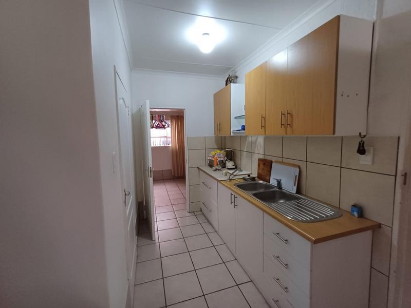 6 Bedroom Property for Sale in Vredenburg Western Cape